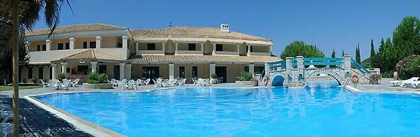 Karavostasi Beach Hotel