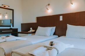 Karavostasi Beach Hotel