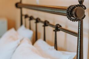 Karavostasi Beach Hotel