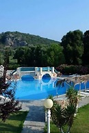 Karavostasi Beach Hotel