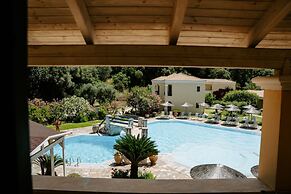 Karavostasi Beach Hotel