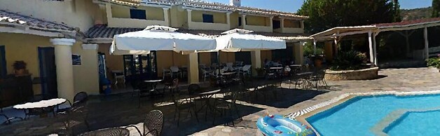 Karavostasi Beach Hotel