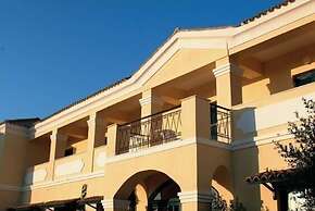 Karavostasi Beach Hotel