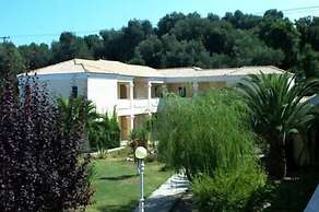 Karavostasi Beach Hotel