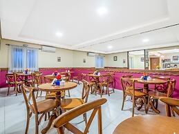 Alameda Alegra Hotel