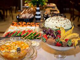 Alameda Alegra Hotel