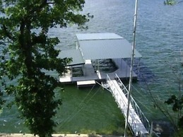 Lakehurst Lodge 5 Bedroom by Your Lake vacation