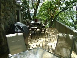 Lakehurst Lodge 5 Bedroom by Your Lake vacation