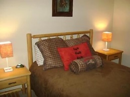 Lakehurst Lodge 5 Bedroom by Your Lake vacation