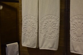 Hotel Ambassador