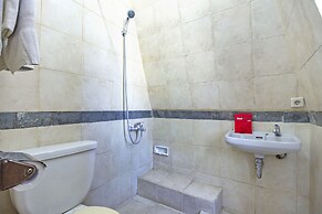 RedDoorz Plus near Parahyangan University