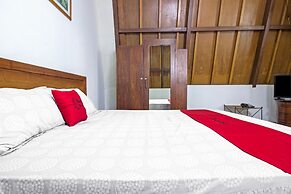 RedDoorz Plus near Parahyangan University