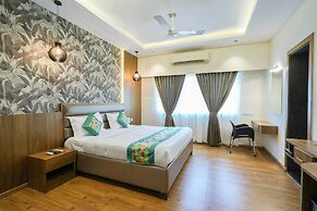 Treebo Pappilon Palace - PVS Circle