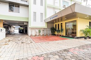 Treebo Pappilon Palace - PVS Circle