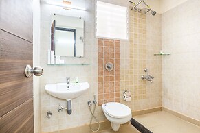 Treebo Pappilon Palace - PVS Circle