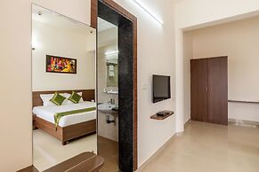 Treebo Pappilon Palace - PVS Circle