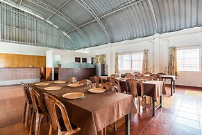 Treebo Pappilon Palace - PVS Circle