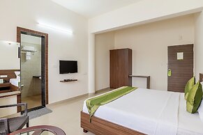 Treebo Pappilon Palace - PVS Circle