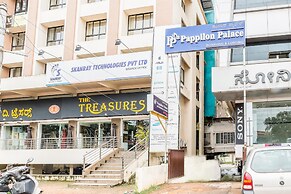 Treebo Pappilon Palace - PVS Circle