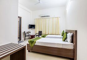 Treebo Pappilon Palace - PVS Circle