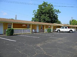 Little Shamrock Motel