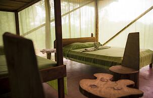 Isla Violin Eco Lodge