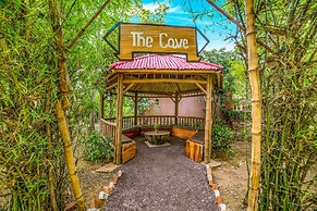 Lemon Tree Wildlife Resort, Bandhavgarh