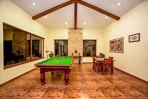 Lemon Tree Wildlife Resort, Bandhavgarh