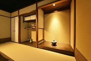 Kuraya Kiyomizu-Gojo