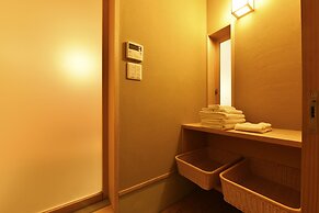 Kuraya Kiyomizu-Gojo