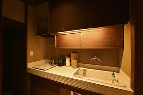 Kuraya Kiyomizu-Gojo