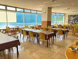 Shikaribetsu Lakeside Onsen Hotel Fusui
