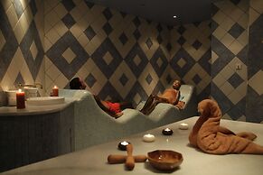 Leonardo Plaza Cypria Maris Beach Hotel & Spa