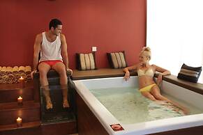 Leonardo Plaza Cypria Maris Beach Hotel & Spa