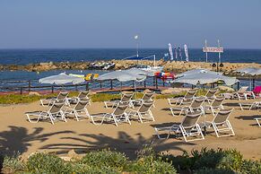 Leonardo Plaza Cypria Maris Beach Hotel & Spa