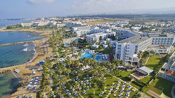 Leonardo Plaza Cypria Maris Beach Hotel & Spa