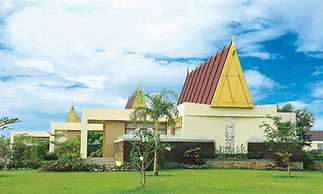 The Myat Mingalar Hotel