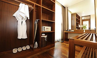 The Myat Mingalar Hotel