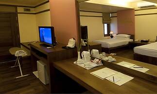 The Myat Mingalar Hotel