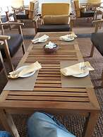 Traveller's Home Hotel