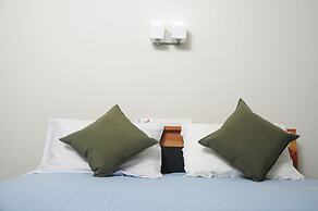 Traveller's Home Hotel