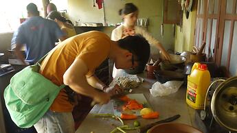 Traveller's Home Hotel