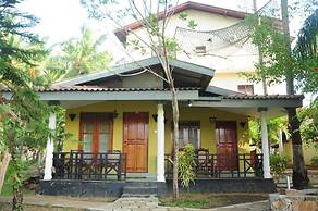 Traveller's Home Hotel