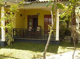 Traveller's Home Hotel