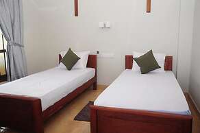 Traveller's Home Hotel