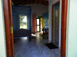 Traveller's Home Hotel