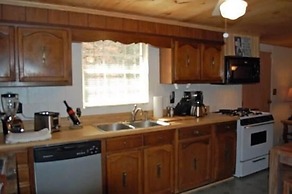 Murphys Fish Camp 2 Bedroom House by Mountain Laurel Cabin Rentals