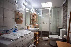 Maya's Boutique Residence