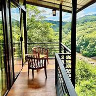 Aqua Dunhinda Villa & Nature Retreat