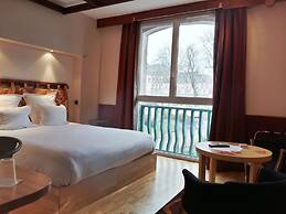 Logis Hôtel Les Pages